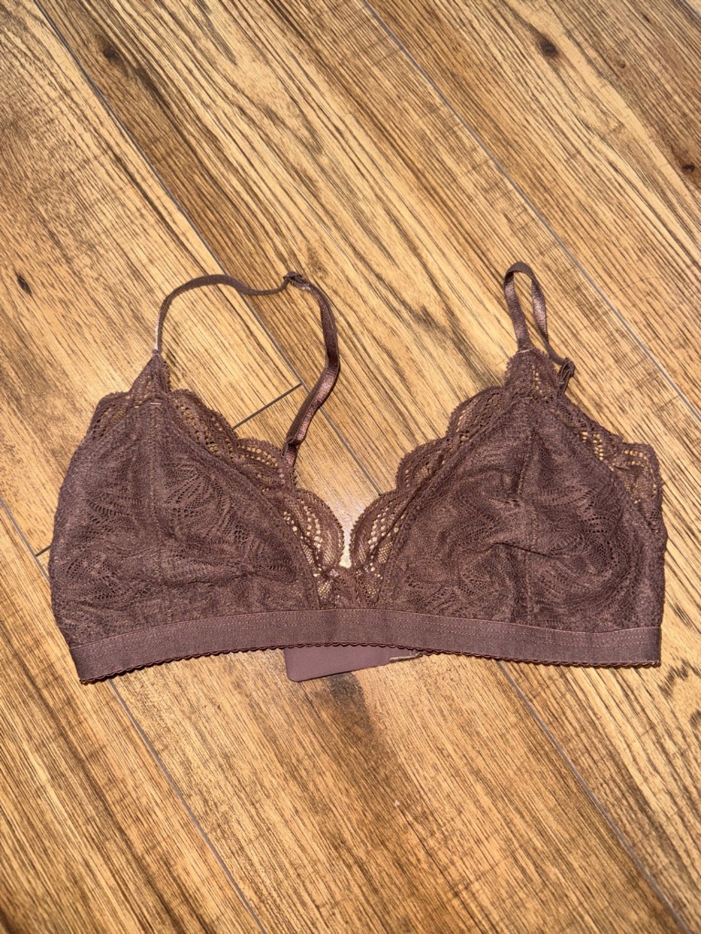 Aritzia Talula Lace Bralette in Rich Brown — Women’s Intimates